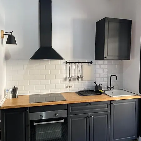Spacious Modern In The Vibrant El Raval Apartment