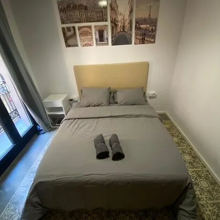 Spacious Modern In The Vibrant El Raval Apartment *
