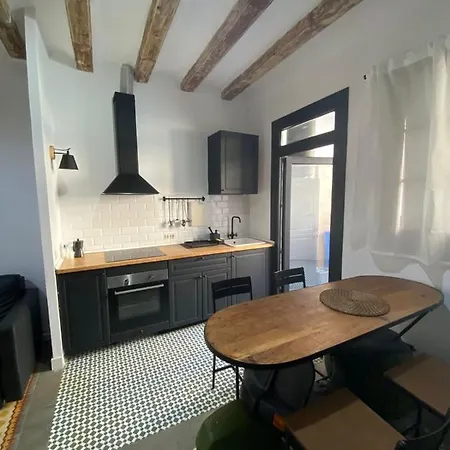 Spacious Modern In The Vibrant El Raval Barcelona